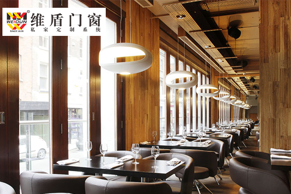 德國(guó)維盾高檔咖啡廳推拉窗